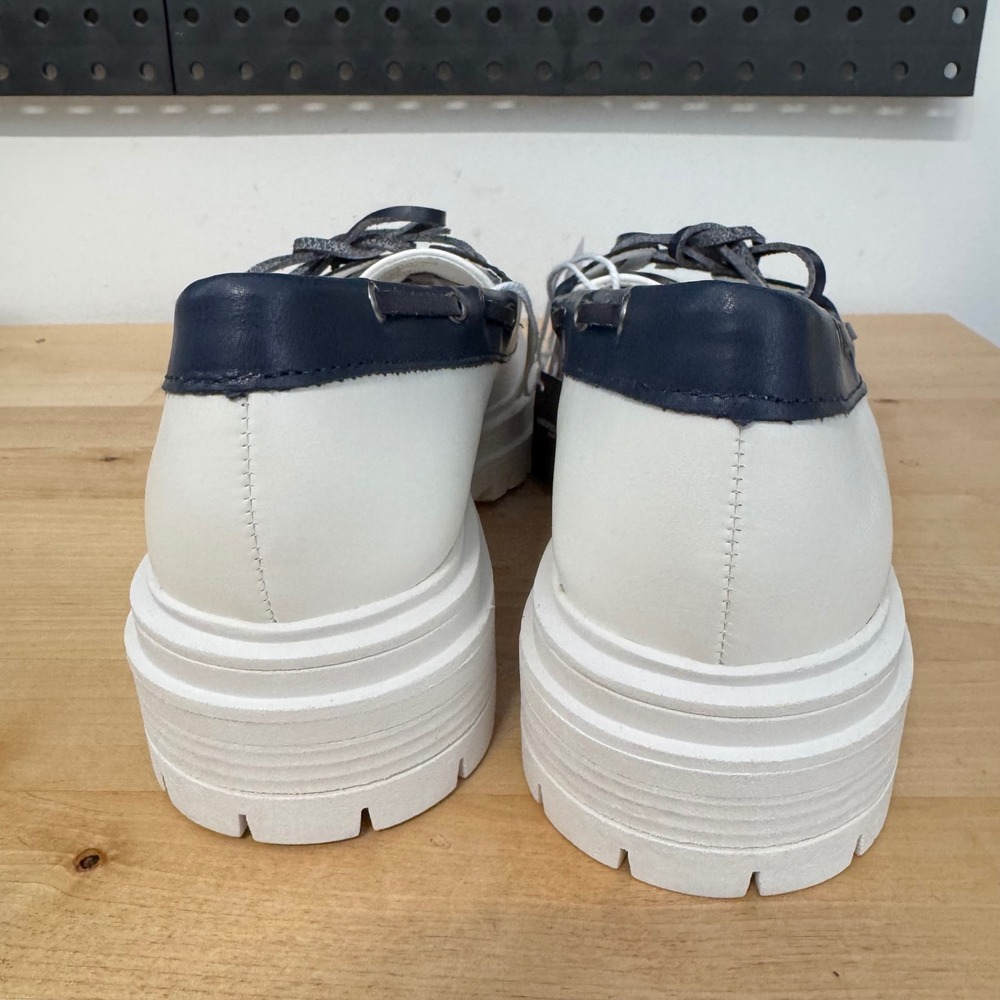 American Eagle Womens Lug Sole Boat Shoes White Navy Blue Chunky Platform Size 8 - Picture 5 of 10